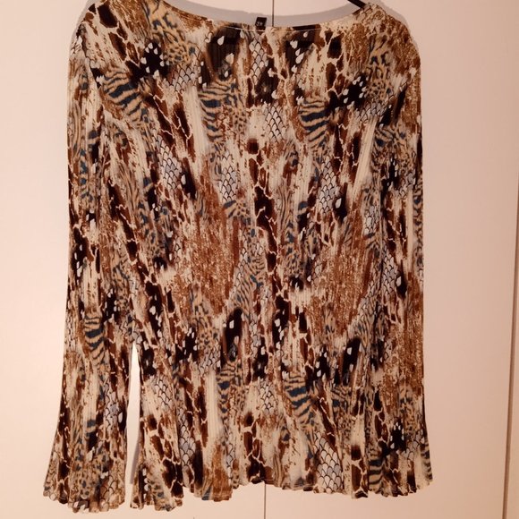 Blouse with tied front by Essentials by Milano - Picture 1 of 4